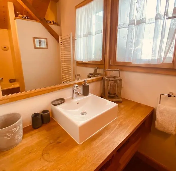 Chalet La Grange Seytroux 0*,